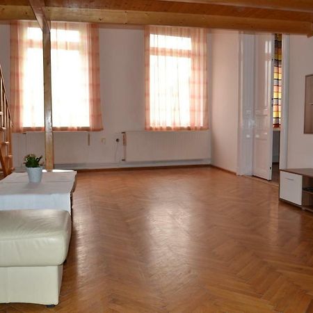 Rajczi 2 Apartman Appartamento Mohács Esterno foto