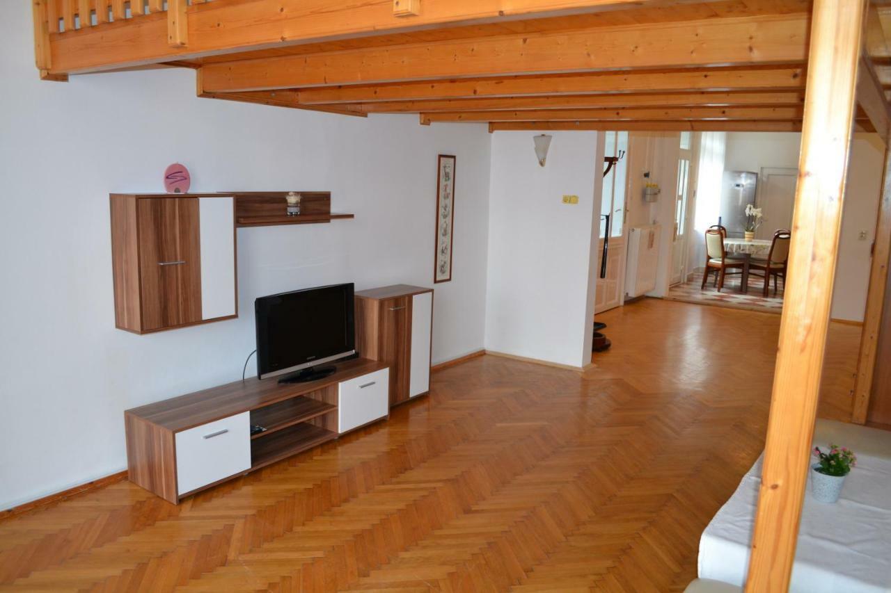 Rajczi 2 Apartman Appartamento Mohács Esterno foto